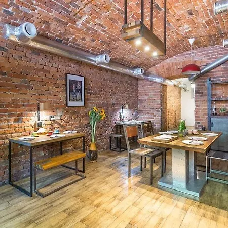 Little Britain Aparthotel Sauna&Daily Spa Hen&Stag Do Krakov