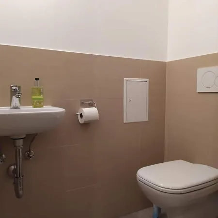 Little Britain Aparthotel Sauna&Daily Spa Hen&Stag Do Aparthotel Krakov