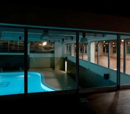 Apartahotel Little Britain Aparthotel Sauna&Daily Spa Hen&Stag Do 2*